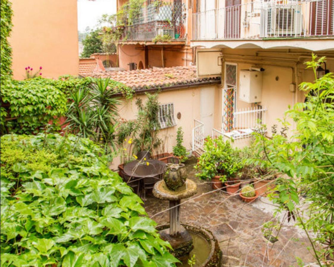 Charming Near The Colosseum In 45 M² With Balcony Appartement *